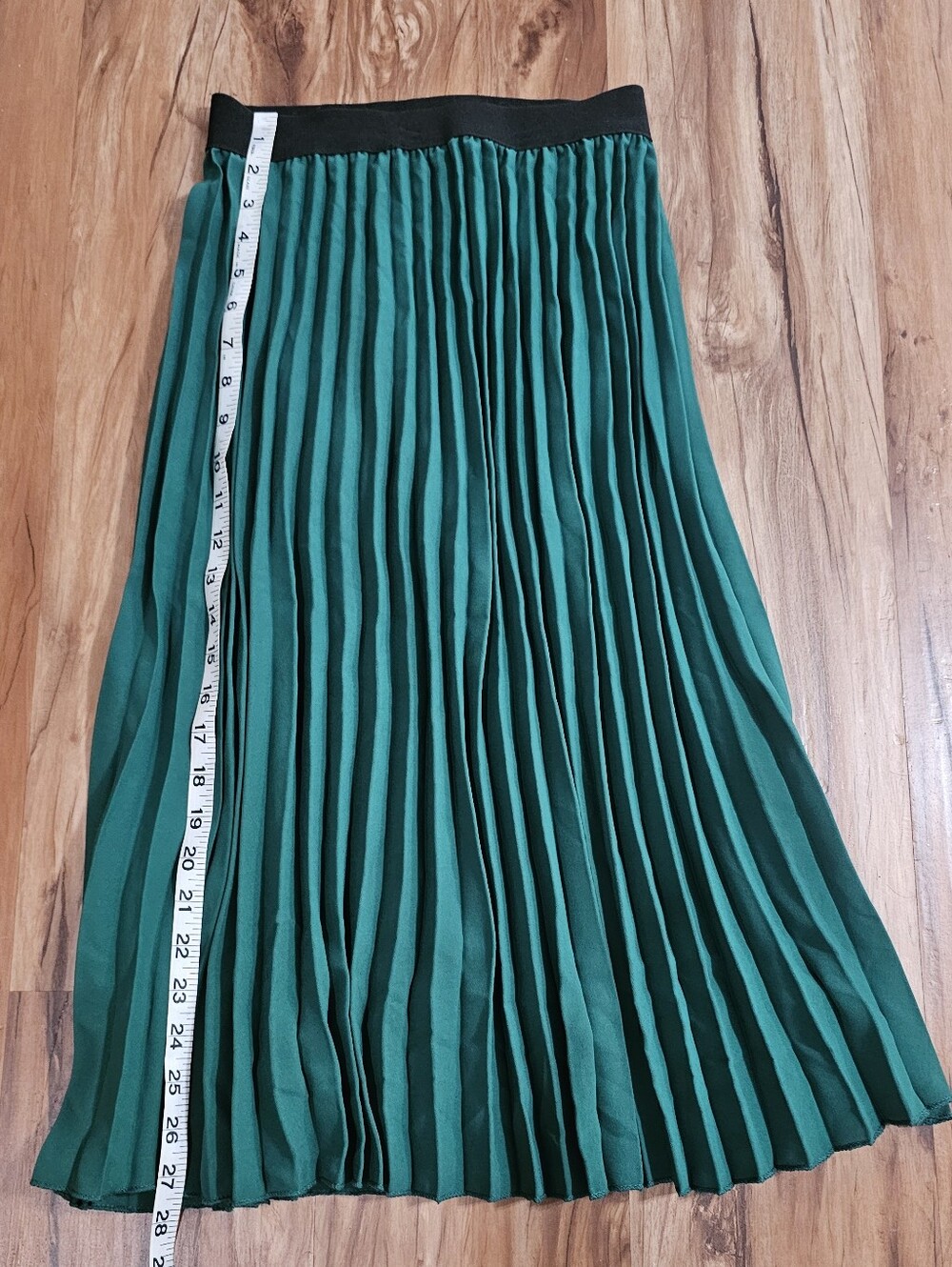 Emery Rose Pleated Emerald Green Midi Skirt Size Small